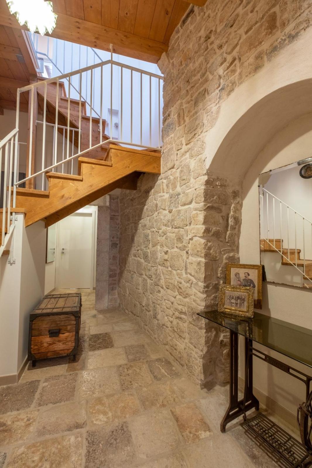 Palazzo Rizzi Dimora Dei Templari Bitetto Exterior foto