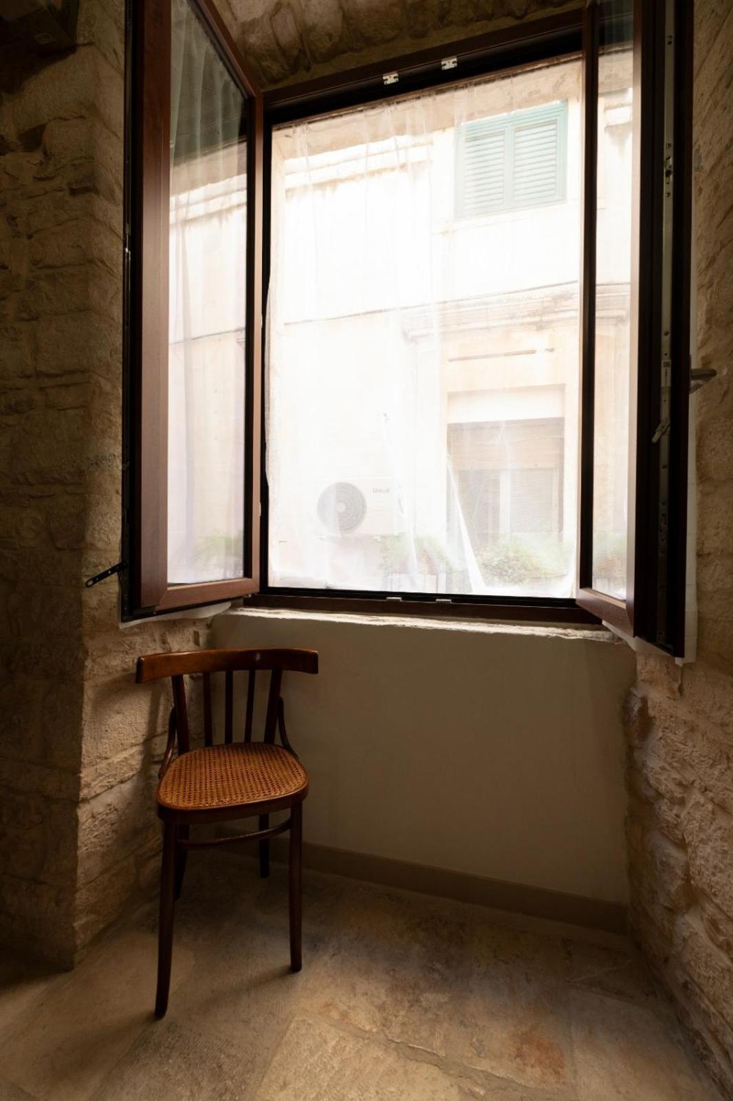 Palazzo Rizzi Dimora Dei Templari Bitetto Exterior foto