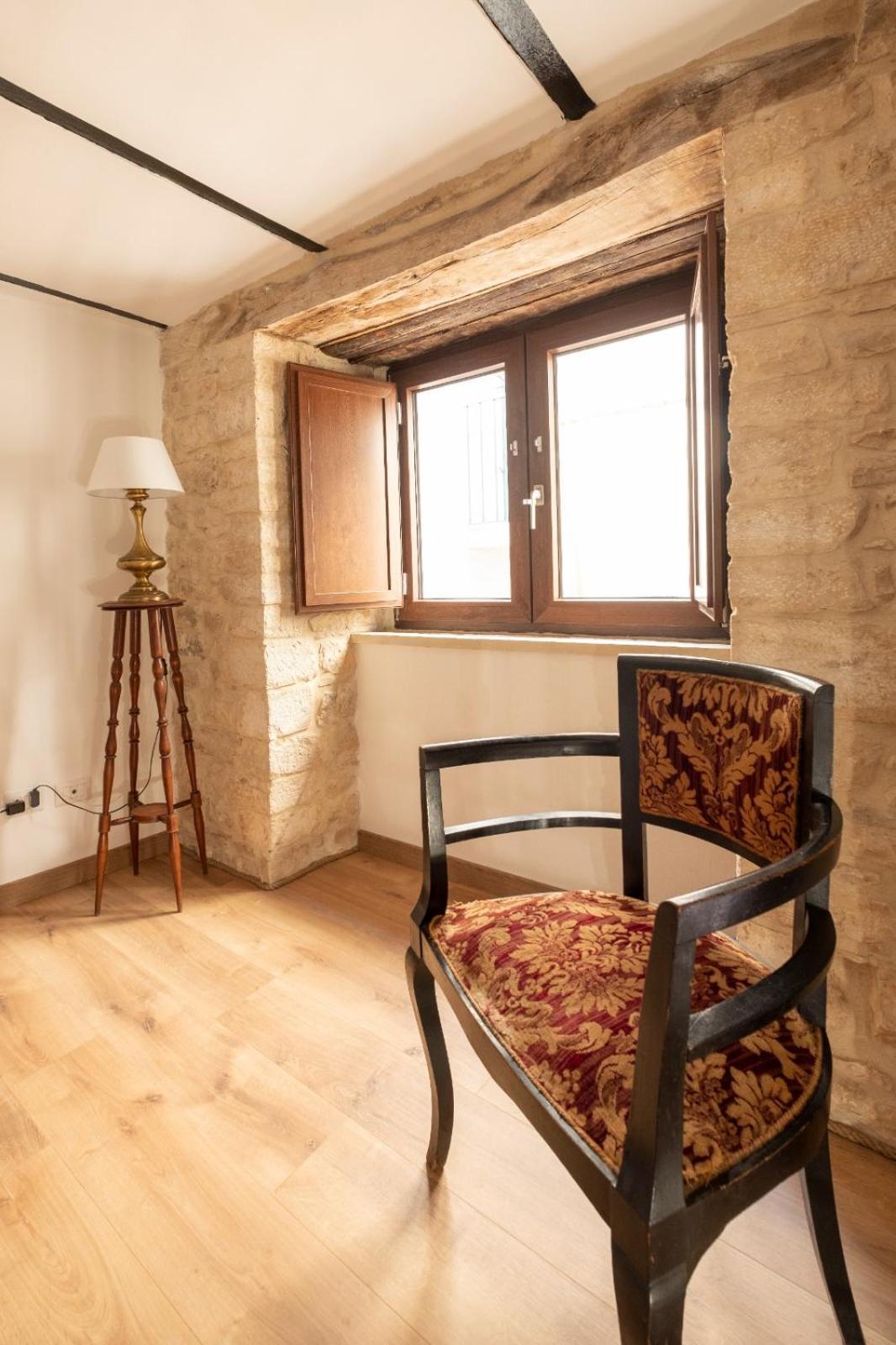 Palazzo Rizzi Dimora Dei Templari Bitetto Exterior foto
